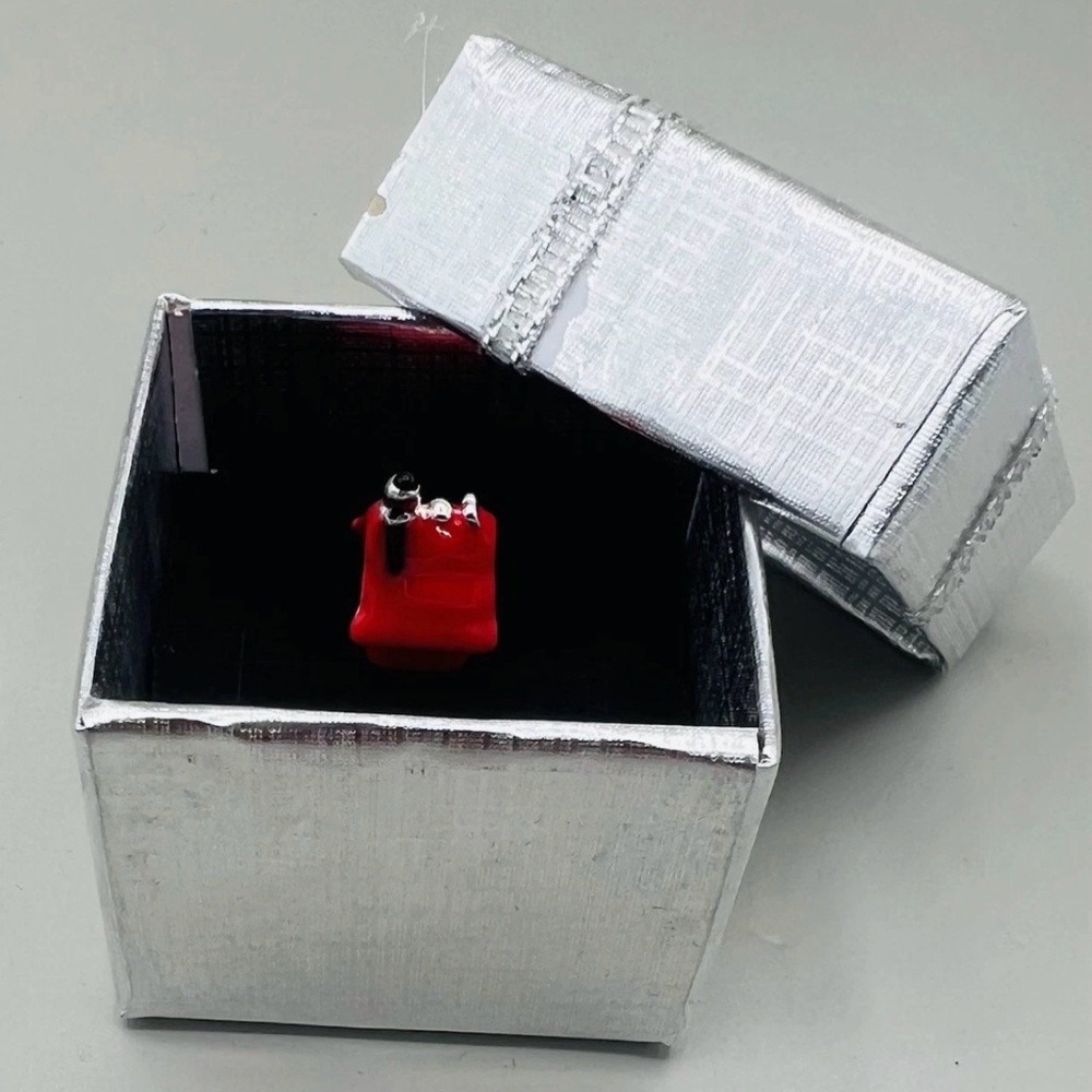 SNOOPY Peanuts S925 Sterling Silver Red Doghouse Charm with Gift Box - Picture 7 of 8
